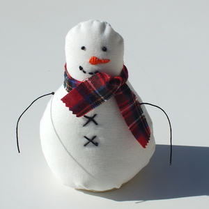 Διακοσμητικός υφασμάτινος χιονάνθρωπος - ύφασμα, χειροποίητα, διακοσμητικά, χριστούγεννα, χιονάνθρωπος - 2