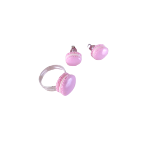 Παιδικό σετ σκουλαρίκια και αυξομειούμενο δαχτυλίδι macarons ροζ με πολυμερικό πηλό / μικρά / ασημί μεταλλικά καρφάκια / Twice Treasured - πηλός, cute, καρφωτά, γλυκά, παιδικά σκουλαρίκια