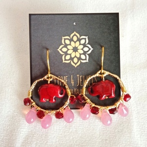 Σκουλαρίκια με κόκκινο ελεφαντάκι χαολίτη και ροζ σταγόνες - ημιπολύτιμες πέτρες, χάντρες, ελεφαντάκι, κρεμαστά - 4