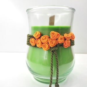 Χειροποίητο αρωματικό κερί 500γρμ πράσινο με άρωμα βανίλια σε γυάλινο ποτήρι 13χ9 εκ. - ύφασμα, γυαλί, αρωματικά κεριά, κεριά & κηροπήγια