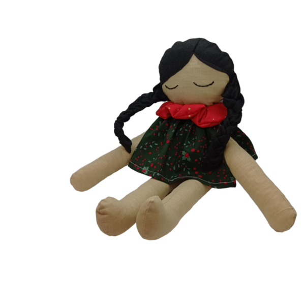 Χειροποίητη κούκλα με μαύρα μαλλιά και χριστουγεννιάτικο πράσινο φόρεμα - λούτρινα - 3
