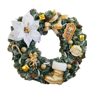 Χριστουγεννιάτικο στεφάνι 45 εκατοστών σε λευκές και χρυσές αποχρώσεις - ύφασμα, στεφάνια, διακοσμητικά, αγγελάκι