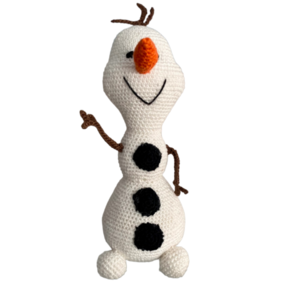 Πλεκτό παιχνίδι χιονάνθρωπος με νήμα λευκό βαμβακερό και καφέ βαμβακερές λεπτομέρειες. Διαστάσεις 15cm*4,5cm*4,5cm - νήμα, λούτρινα, χιονάνθρωπος, στολίδια