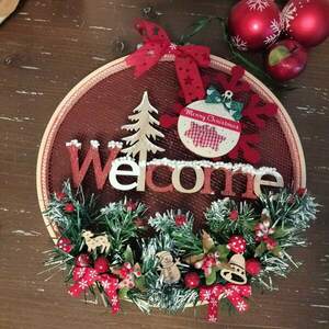 Χριστουγεννιάτικο στεφάνι με ξύλινη επιγραφή "welcome" - ξύλο, στεφάνια, διακοσμητικά - 2