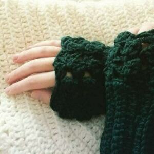 Victorian style, crochet wrist warmers/ Χειροποίητα γάντια καρπού - crochet, ακρυλικό - 2