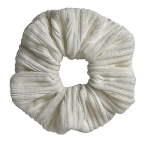 Λευκό Κοτλε Λασχτιχακι για τα μαλλιά -Scrunchie - ύφασμα, λαστιχάκια μαλλιών