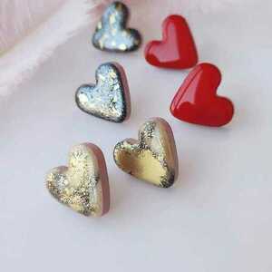 Σκουλαρίκια καρδιές χρυσό μαύρο ξύλινα με υγρό γυαλί - ξύλο, καρδιά, καρφωτά, αγ. βαλεντίνου, δώρα για γυναίκες - 4