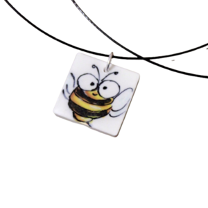 Κολιέ πορσελάνης ζωγραφισμένο στο χερι "μελισσούλα" - γυαλί, πηλός, κοντά, λουλούδι, μενταγιόν