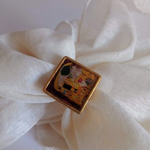 Γυναικείο δαχτυλίδι"Το Φιλί" χειροποίητο αυξομειούμενο με υγρό γυαλί σε χρυσαφί αντικέ βάση - γυαλί, χειροποίητα, αυξομειούμενα - 4