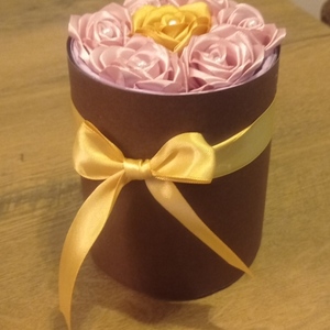 Ξύλινο κουτί με σοκολατάκια κ λουλουδια - ύφασμα, ξύλο, χαρτί, σετ δώρου - 5