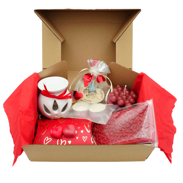 Happy Valentine's Box - Σετ Χειροποίητων Φυτικών Αρωματικών Κεριών & Wax Melts από κερί Σόγιας με Καυστήρα & Ξύλινο Προσωποποιημένο Μπρελόκ για τη Γιορτή του Αγ. Βαλεντίνου - κερί, κερί σόγιας, σετ δώρου
