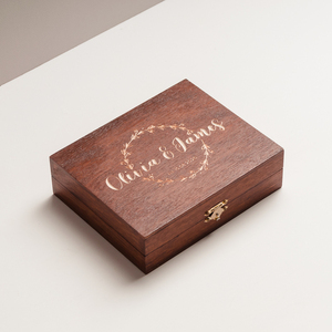 Προσωποποιημένο Ξύλινο Κουτί Φωτογραφιών - Φλοράλ Χάραξη Ονόματα - ξύλο, personalised, άλμπουμ - 2