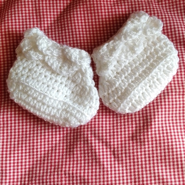 Πλεκτά λευκά μποτάκια αγκαλιάς (κοριτσάκι) 0-3 μηνών - κορίτσι - 2