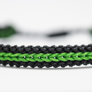 Μακραμέ βραχιόλια ανδρικά μαύρα με ανοιχτό πράσινο, χειροποίητα βραχιόλια γυναίκα - Macrame bracelet mens black with light green, handmade bracelet womens - νήμα, μακραμέ, boho, χεριού, αυξομειούμενα - 4