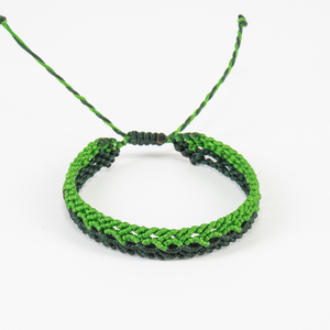 Μακραμέ βραχιόλια γυναίκα σκούρο πράσινο και ανοιχτό πράσινο, χειροποίητα βραχιόλια - Macrame bracelet womens dark green and light green, handmade bracelet - νήμα, μακραμέ, boho, χεριού, αυξομειούμενα
