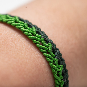 Μακραμέ βραχιόλια γυναίκα σκούρο πράσινο και ανοιχτό πράσινο, χειροποίητα βραχιόλια - Macrame bracelet womens dark green and light green, handmade bracelet - νήμα, μακραμέ, boho, χεριού, αυξομειούμενα - 3