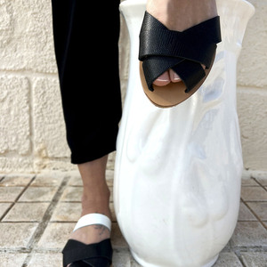 Handmade Greek Closed - Toe Sandal : Chloe - δέρμα, μαύρα, φλατ, slides - 2