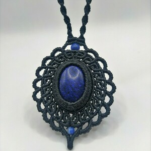 Blue Black Necklace - ημιπολύτιμες πέτρες, μακραμέ, μακριά, boho, μπλε χάντρα