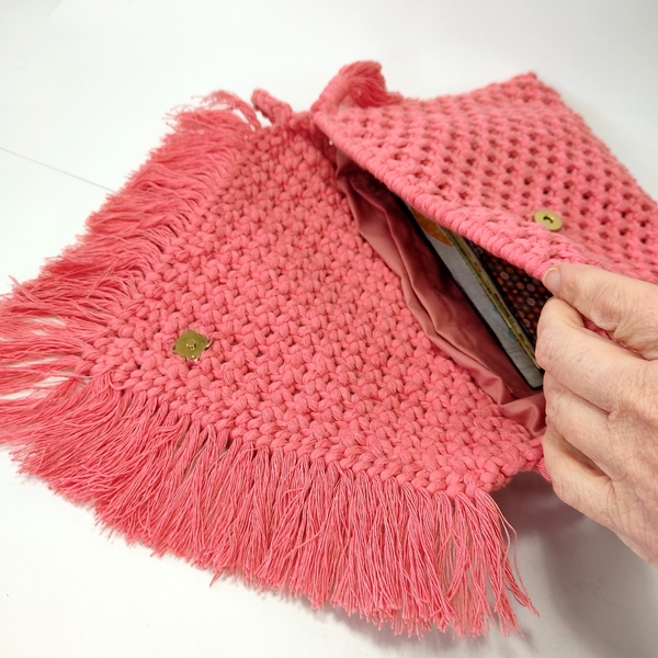 Τσάντα ροζ φάκελος μακραμέ - νήμα, all day, χειρός, πλεκτές τσάντες, μικρές - 2