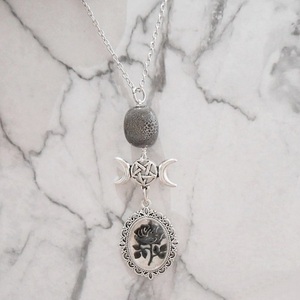 Κολιέ μαύρο τριαντάφυλλο γυαλί Triple moon necklace - γυαλί, λουλούδι, μεταλλικά στοιχεία, μενταγιόν - 4