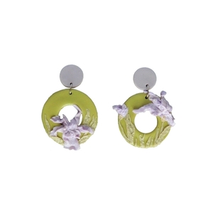 Iris garden- Χειροποίητα σκουλαρίκια πολυμερικού πηλού με ανάγλυφες ανθισμένες ίριδες! - πηλός, λουλούδι, καρφωτά, καρφάκι