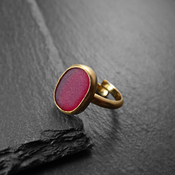 "Red Seaglass ring" - Xειροποίητο επίχρυσο 18κ ματ δαχτυλίδι με φυσικό κόκκινο γυαλάκι της θάλασσας! - γυαλί, επιχρυσωμένα, αυξομειούμενα - 2