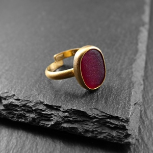 "Red Seaglass ring" - Xειροποίητο επίχρυσο 18κ ματ δαχτυλίδι με φυσικό κόκκινο γυαλάκι της θάλασσας! - γυαλί, επιχρυσωμένα, αυξομειούμενα - 5