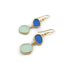 "Multi Colour Seaglass earrings" - Xειροποίητα επίχρυσα 18κ ματ σκουλαρίκια με φυσικά γαλάζιο - μπλε γυαλάκια της θάλασσας! - γυαλί, επιχρυσωμένα, κρεμαστά, γάντζος