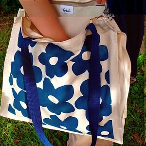 Τσάντα ώμου tote bag ζωγραφισμένη στο χέρι. - ύφασμα, ώμου, μεγάλες, all day, tote - 3