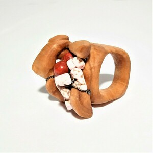 “Almondinia” δακτυλίδι ανατομικό από Ξύλο Ελιάς με ροζ Αχάτη και Κοραλόμηλο - ημιπολύτιμες πέτρες - 2