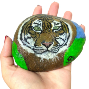 Πορτρέτο τίγρη ζωγραφισμένο στο χέρι σε βότσαλο. Διαστάσεις 9χ10 εκ. - ζωγραφισμένα στο χέρι, πέτρα, διακοσμητικά, ζωάκια - 2