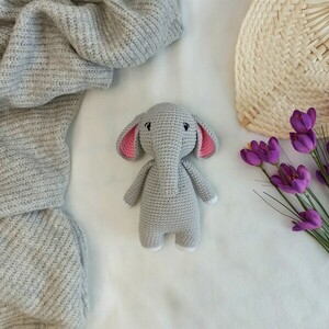 Πλεκτός γκρι ελέφαντας με ροζ αυτιά - 18εκ - λούτρινα, δώρο γέννησης, ζωάκια, πλεκτό ζωακι, δώρο γεννεθλίων - 2
