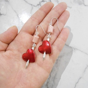 Σκουλαρίκια κόκκινη καρδια Red Heart Sword earrings - γυαλί, σμάλτος, χάντρες, κρεμαστά, γάντζος - 5