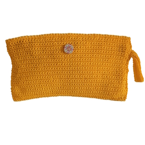 Γυναικεία τσάντα χειρός φάκελος σε κίτρινο και ιβουάρ χειροποίητη πλεγμένη με βελονάκι και με βαμβακερή επένδυση - νήμα, φάκελοι, all day, χειρός, πλεκτές τσάντες
