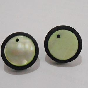 Καρφωτά σκουλαρίκια με φίλντισι Stud earrings Green ivory - ξύλο, φίλντισι, καρφωτά, μικρά, καρφάκι