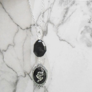 Κολιέ μαύρο τριαντάφυλλο cameo με χάντρες Rose pendant Romantic pendant Victorian necklace - χάντρες, plexi glass, μεταλλικά στοιχεία, μενταγιόν - 4