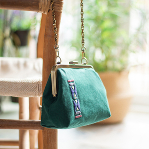 Clutch τσάντα σε πράσινο χρώμα με χειροποίητο κέντημα - ύφασμα, clutch, ώμου, all day, μικρές - 4