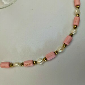 Πολυτελές κολιέ με μαργαριτάρια και ροζ χαολίτη σε επίχρυση αλυσίδα - ημιπολύτιμες πέτρες, μαργαριτάρι, επιχρυσωμένα, κοντά, layering - 3