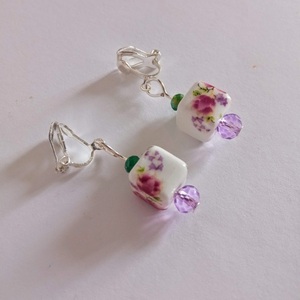 Γυναικεία χειροποίητα κρεμαστά σκουλαρίκια με κλιπ και κεραμικές πέτρες με λουλούδια - vintage, γυαλί, χάντρες, κρεμαστά, με κλιπ - 5