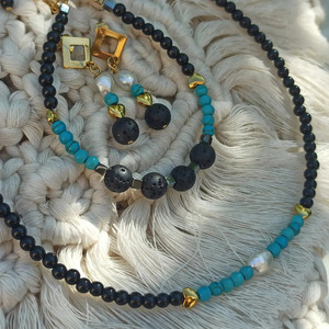 Black and blue earrings - ημιπολύτιμες πέτρες, μαργαριτάρι, επιχρυσωμένα, καρφάκι, φθηνά - 2