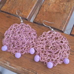 Wire crochet σκουλαρίκια με χάντρες λάβας σε μωβ χρώμα. - ημιπολύτιμες πέτρες, κρεμαστά, μεγάλα, γάντζος, πλεκτά - 4