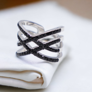 Ατσάλινο Δαχτυλίδι JOAN σε ασημί χρώμα με μαύρα Ζιρκγόν ,αυξομειούμενο μέγεθος-Αντίγραφο - γεωμετρικά σχέδια, ατσάλι, αυξομειούμενα, φθηνά - 3