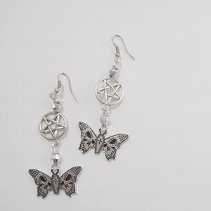 Σκουλαρίκια με charms, χάντρες και μεταλλικά στοιχεία Skull Butterfly Pentagram earrings - πεταλούδα, χάντρες, ατσάλι, μεταλλικά στοιχεία, κρεμαστά