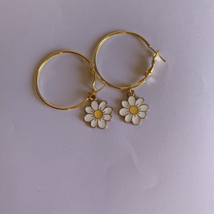 Flower earrings - ορείχαλκος, λουλούδι, μικρά, κρεμαστά