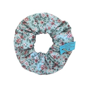 Scrunchie XL Φλοράλ - ύφασμα, λουλούδια, για τα μαλλιά, δώρα για γυναίκες, λαστιχάκια μαλλιών