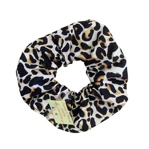 Scrunchie XL Leopard - ύφασμα, για τα μαλλιά, δώρα για γυναίκες, λαστιχάκια μαλλιών