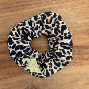 Scrunchie XL Leopard - ύφασμα, για τα μαλλιά, δώρα για γυναίκες, λαστιχάκια μαλλιών - 2