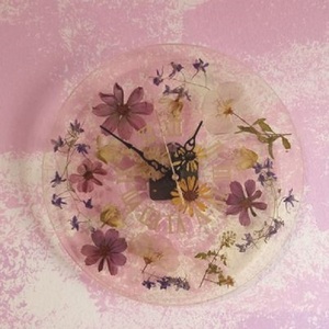 Ρολόι τοίχου από υγρό γυαλί και φυσικά αποξηραμένα λουλούδια. Διάμετρος 29 εκ. - γυαλί, τοίχου, επιτραπέζια - 2
