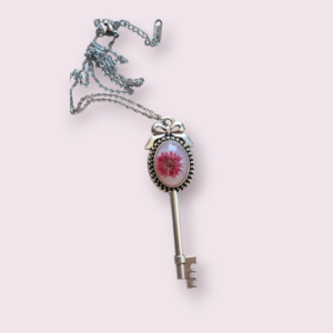Vintage necklace with epoxy resin flower - γυαλί, λουλούδι, ατσάλι, φθηνά, μενταγιόν