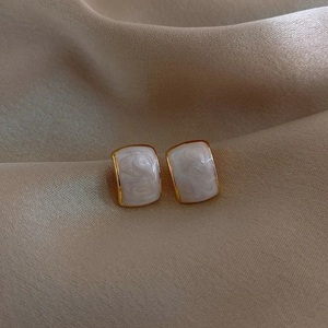 Celebrity Earings σκουλαρίκια χρυσά με άσπρο - ορείχαλκος, ασήμι 925, boho, πέρλες, νυφικά - 2